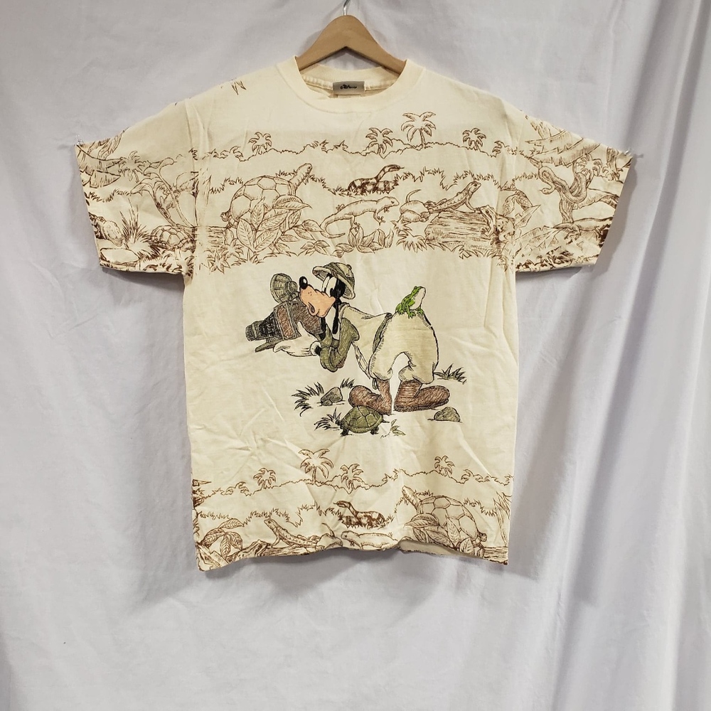 Disney WDW Parks Goofy T-shirt Cotton Medium NWT